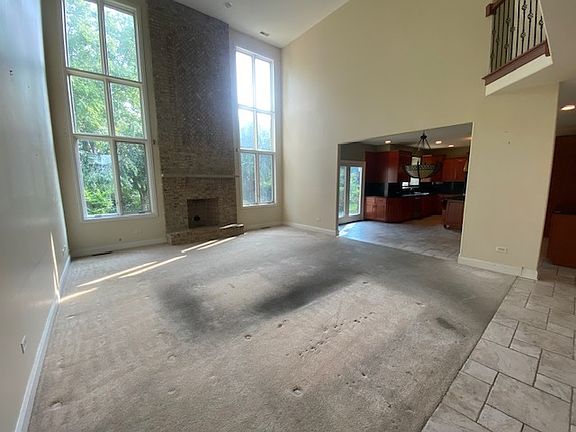 4th image of 313 Pinehurst Dr
