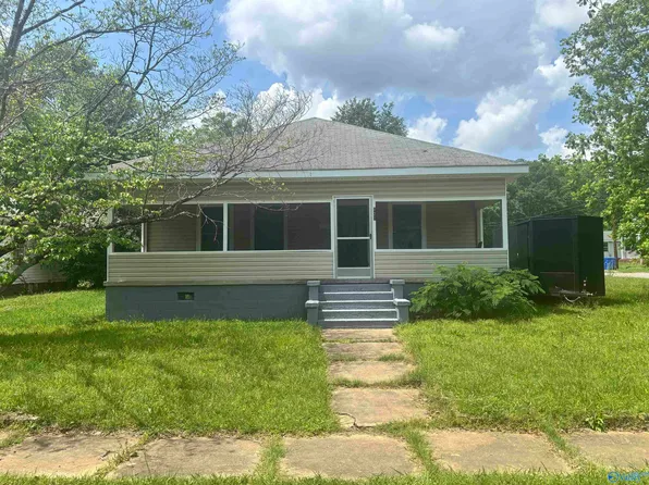127 Taylor St, Piedmont, AL 36272