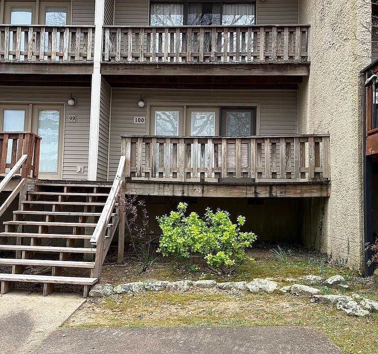 1st image of 601 Dave Creek Pkwy APT 100