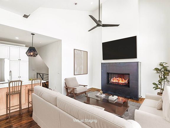 3rd image of 2944 Village Drive UNIT 3