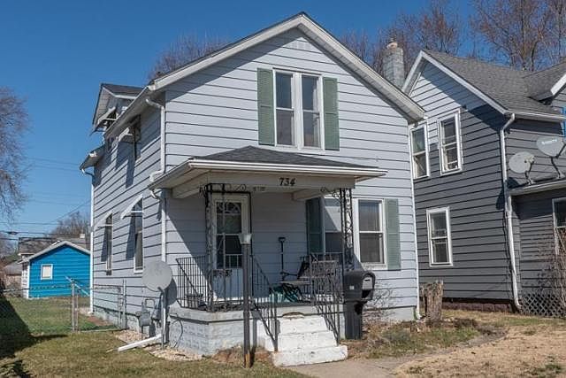 1st image of 734 E 4th St