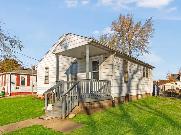 105 Oliver St, North Pekin, IL 61554