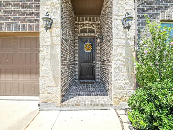 2213 Skysail Ln, Denton, TX 76210