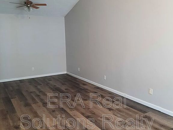 5th image of 245 Sycamore St #4
