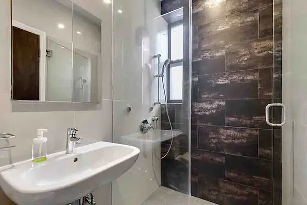 Rented by Oxford Property Group | media 16