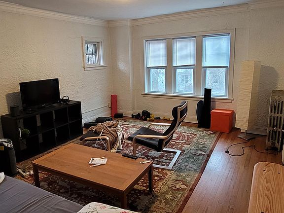 2nd image of 3247 N Bartlett Ave #6