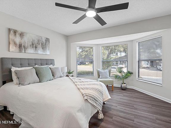 4th image of 5605 PINEBAY Circle N