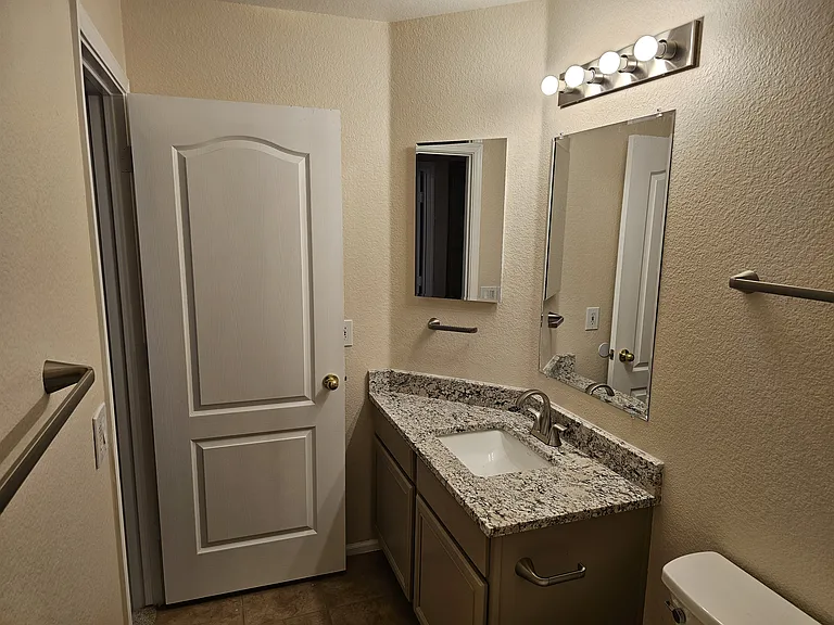 2329 W Gambit Trl — Photo 10