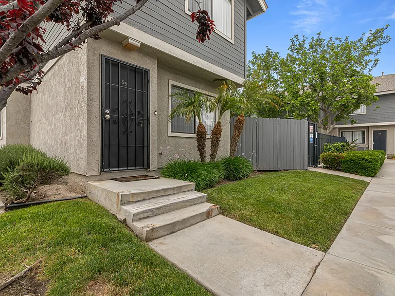 Park Place Townhomes — Photo 10