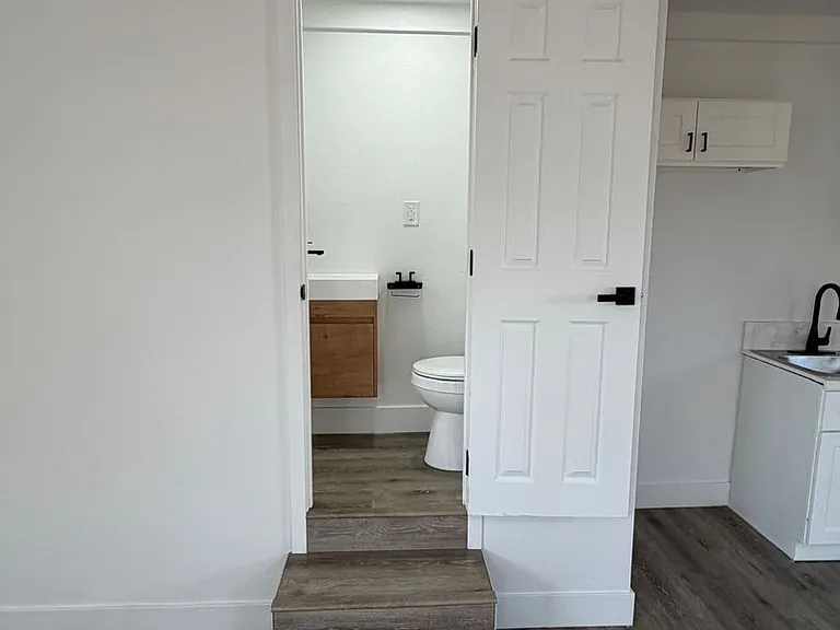 824 S Phillips St — Photo 5