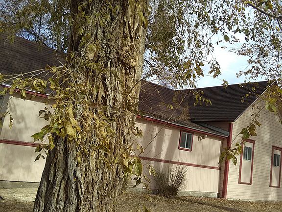 2nd image of 611 S 11th St