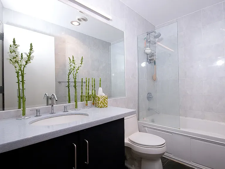 188 S 8th St #4 — Photo 10