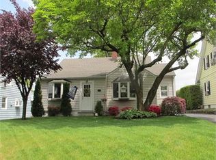 31 E Summit Ave, Midland Park, NJ 07432
