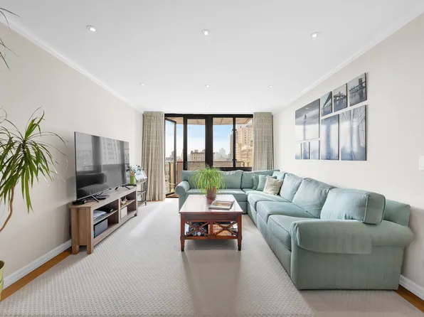 407 Park Avenue South image 1 of 13