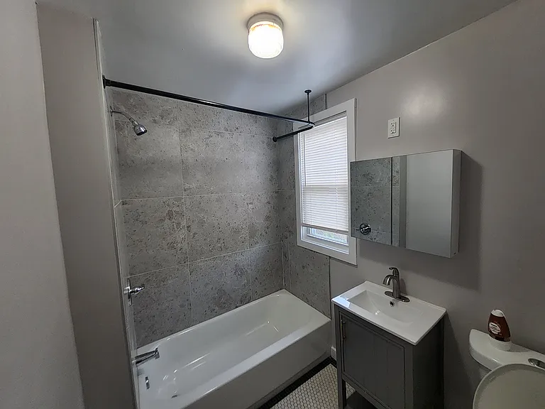 15 Fulton St #5 — Photo 7