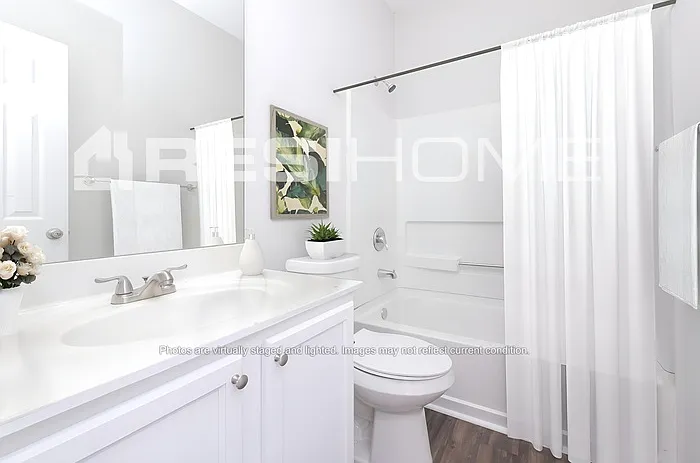 1340 Saint Isabella Ct — Photo 11