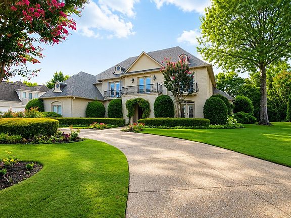 2nd image of 3598 Golf Walk Cir E