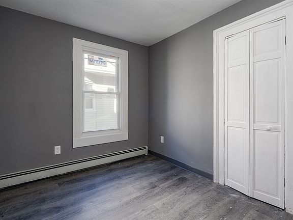 421 Logan st Bridgeport-Floors 2 and 3-20201120-006