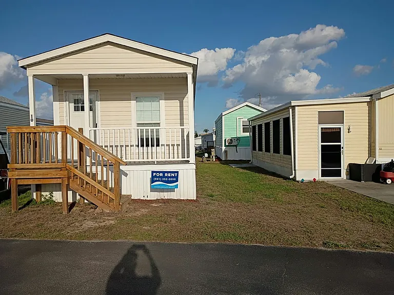 Sunshine MH & RV Resort — Photo 143