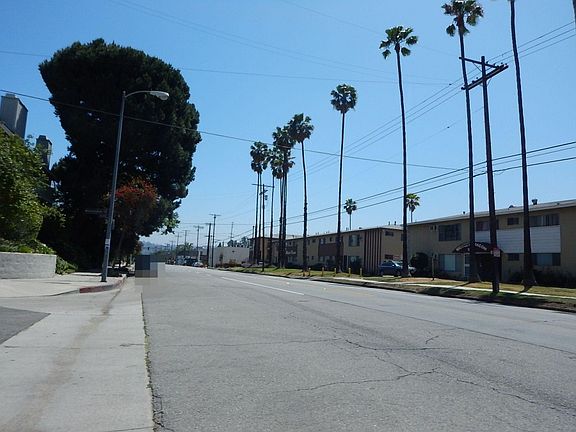 5th image of 12535 Victory Blvd
