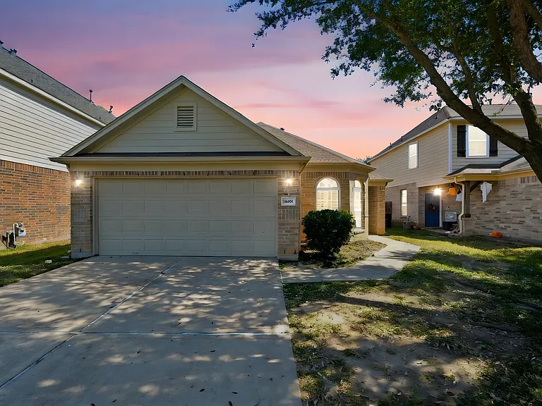 14730 Fir Knoll Way — Photo 2