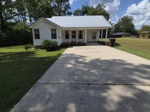 324 Lewis St, Walnut Grove, MS 39189