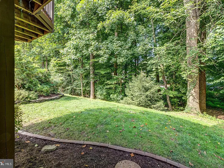 7208 Burton Hill Ct — Photo 28
