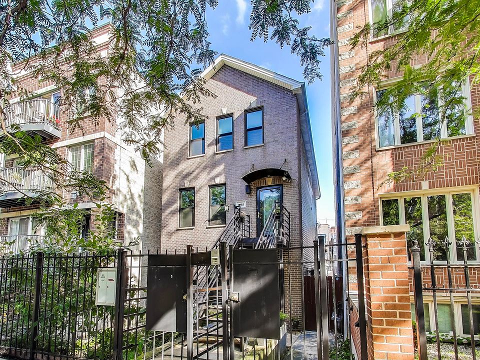 1st image of 1448 W Walton St #1