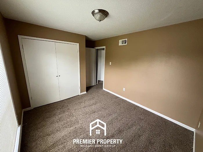2049 Pennel Cv — Photo 18