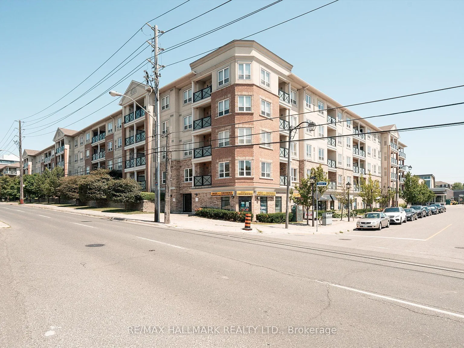 3 bed, $3,000 — Photo 2