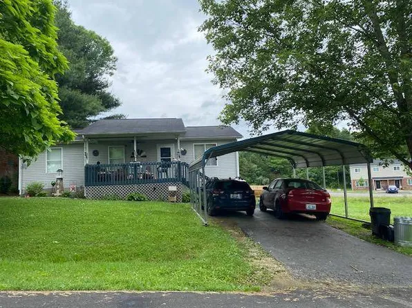46 Upper Manor St, Sandy Hook, KY 41171