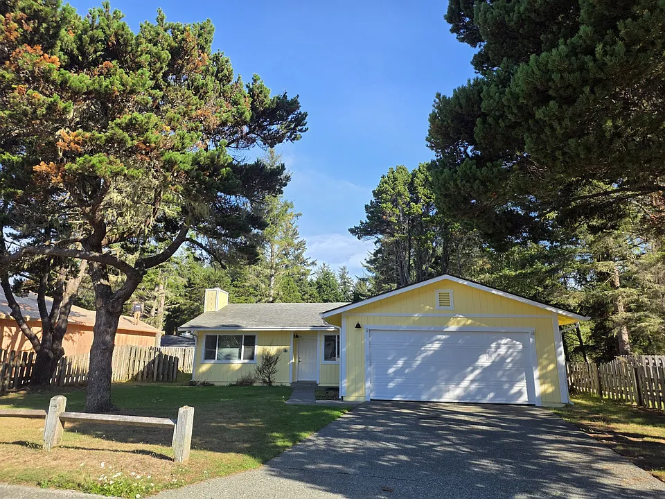 120 Breakwater Dr