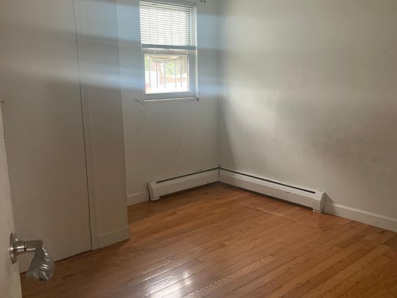 4th image of 1825 College Point Blvd Fl 2