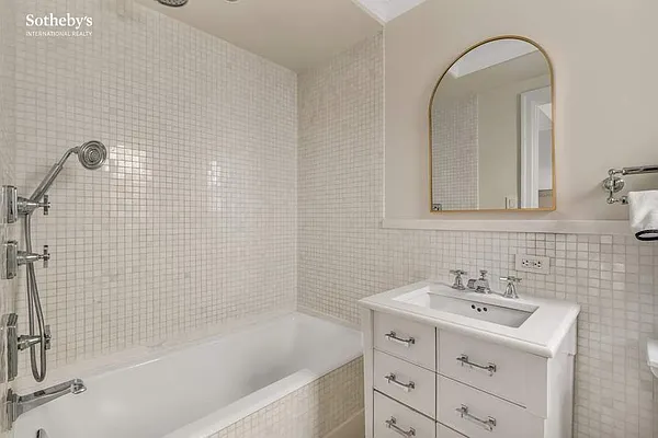 Sold by Sotheby's International Realty | media 4