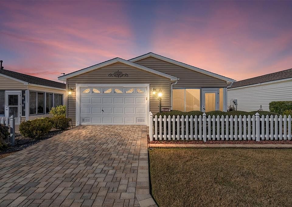 1st image of 2405 Kingstree Pl