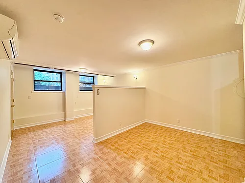 36-40 Bowne St #1B Photo 1 36-40 Bowne St #1B Photo 1