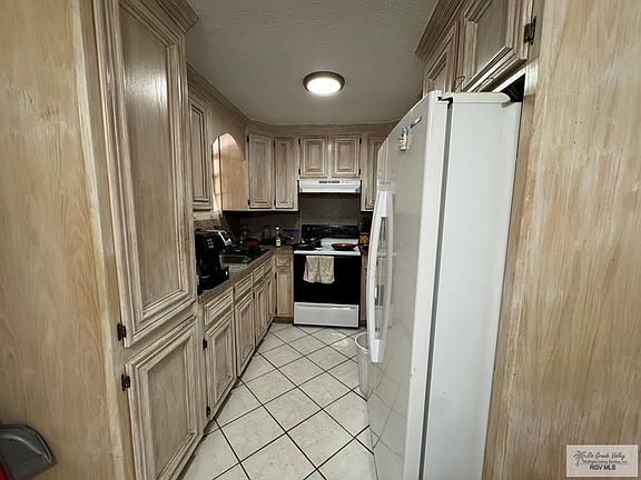 5th image of 5018 Santiago Ln
