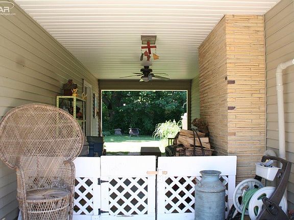 4th image of 2401 Harmony Dr