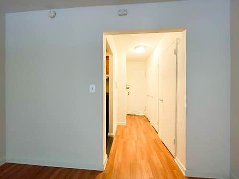 4th image of 150 E 30th St APT 2F