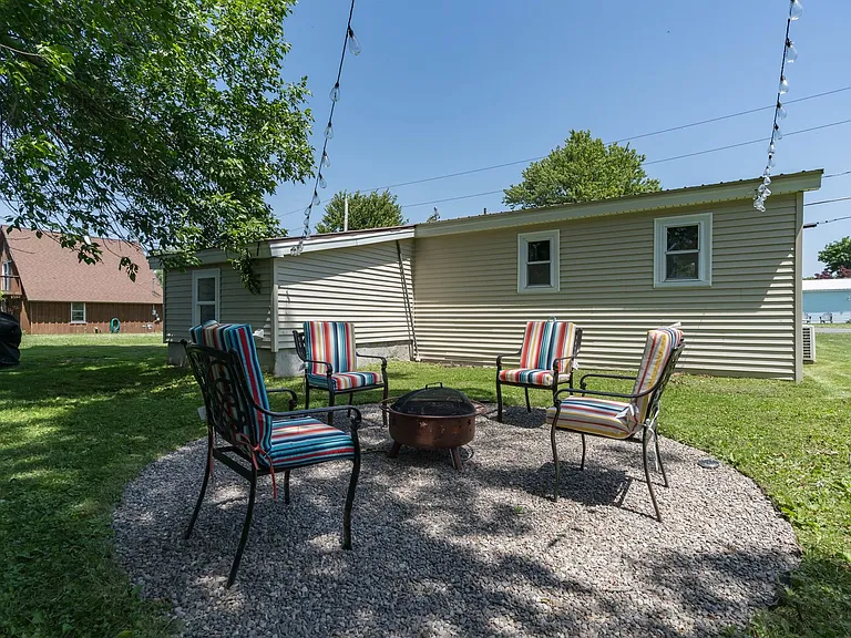 105 Brown Shores Rd — Photo 57