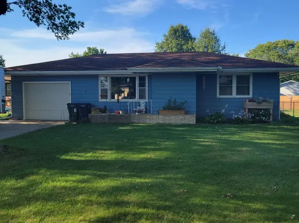 1014 Poplar St, La Porte City, IA 50651