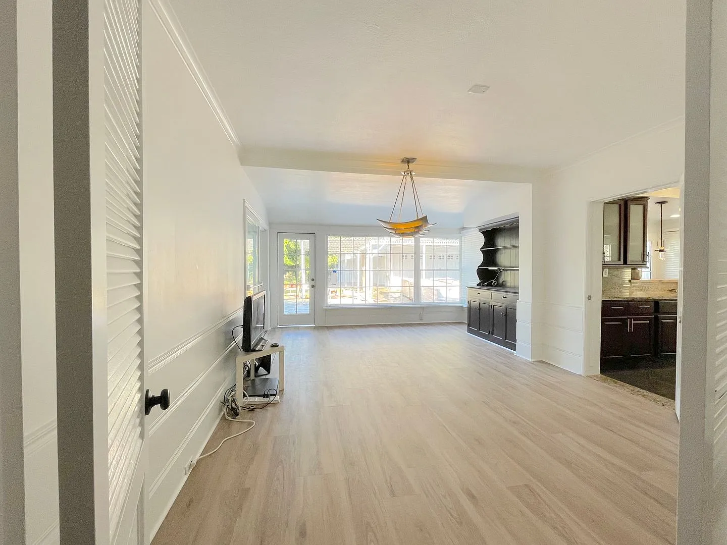 Classic 3BR/2BA San Marino Home w/ Large Yard & Garage, 10-Min Walk to San Marino High - Availabl... — Photo 4