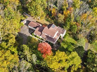 393 Township Line Rd, Chalfont, PA 18914