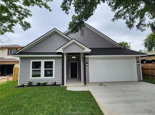 3305 Judythe Ct, Bryan, TX 77803