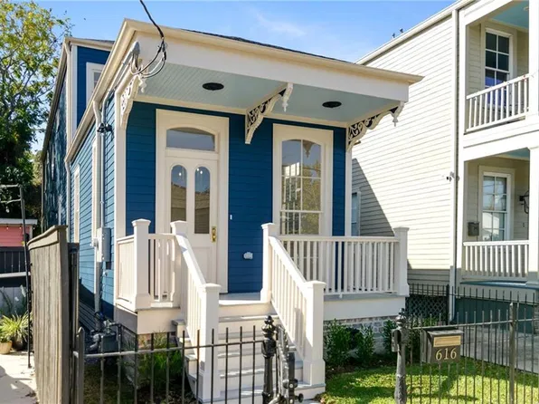 616 1st St, New Orleans, LA 70130