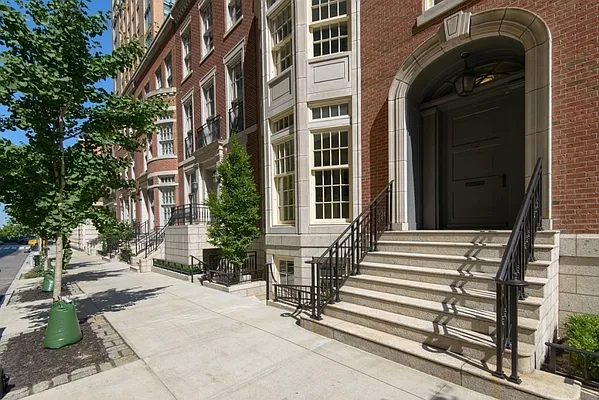 Sold by Related Sales | media 39