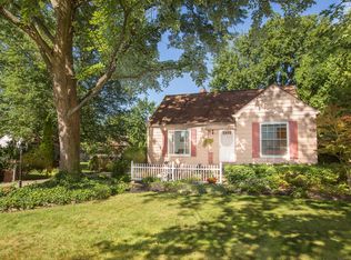 4702 Grace Rd, North Olmsted, OH 44070