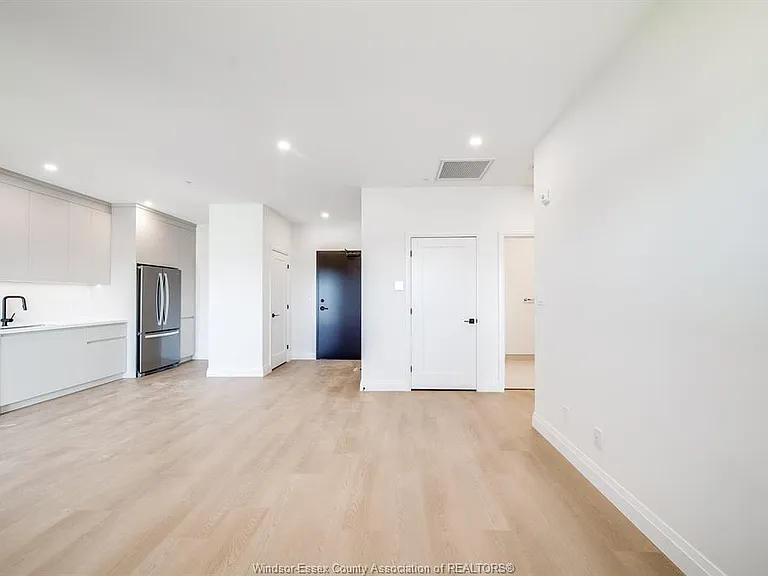 4300 Laurier Pkwy #543 — Photo 28