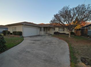 3235 E Swift Ave, Fresno, CA 93726