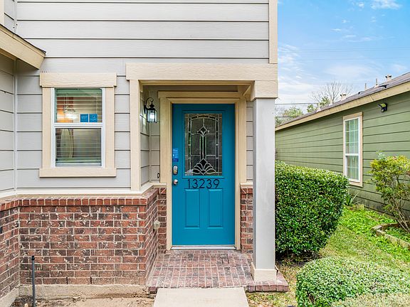 2nd image of 13239 Skyview Green Dr
